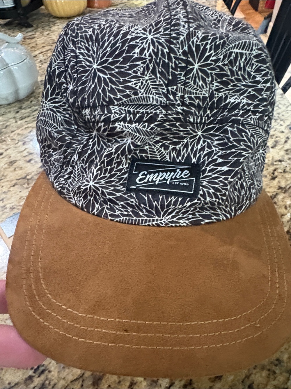 Empyre Men’s Black Floral Print Cap with Brown Suede Visor
